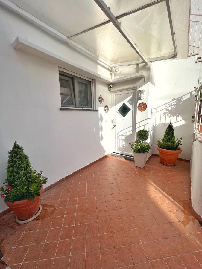Augusto Capri Apartment Eksteriør bilde